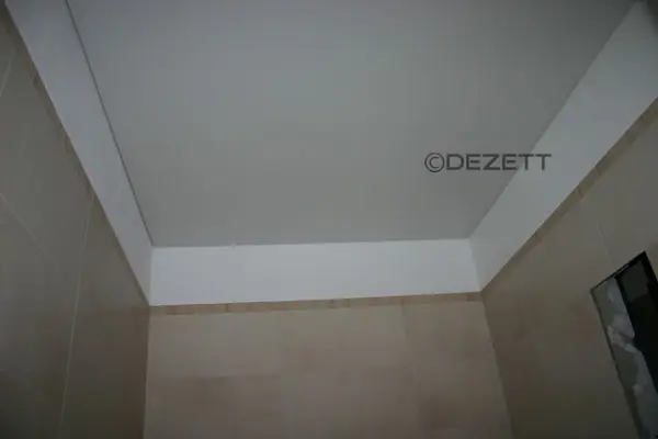 DEZETT Spanndecken & Lichtdecken - Lichtdecke in Badezimmer ohne Fenster - Gallery 05
